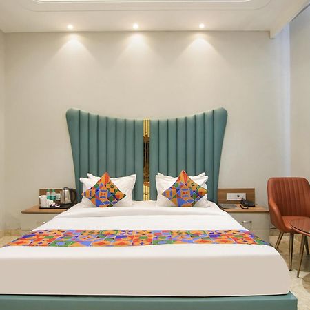 Fabhotel Prime Royal Court ลูดิฮานา ภายนอก รูปภาพ