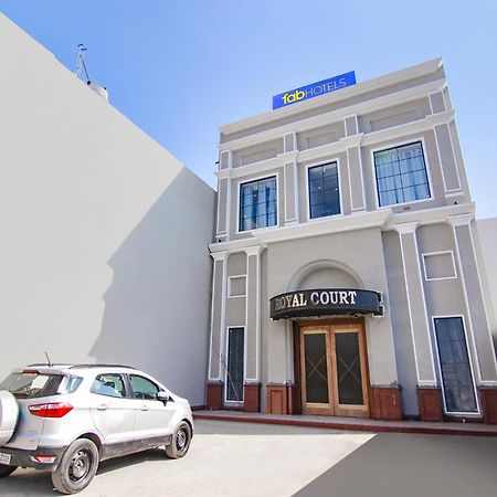 Fabhotel Prime Royal Court ลูดิฮานา ภายนอก รูปภาพ