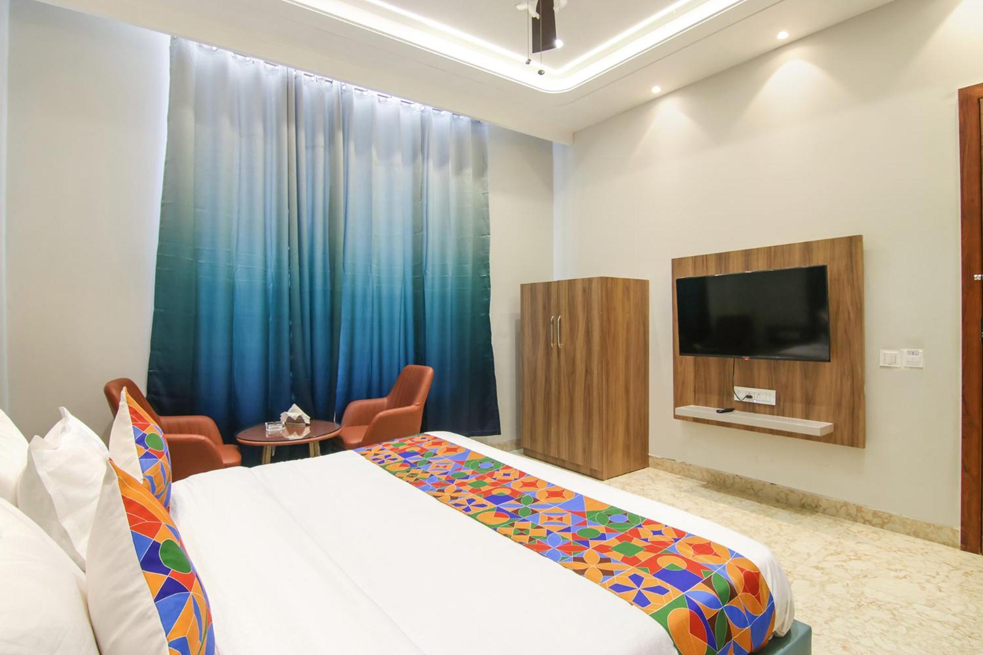 Fabhotel Prime Royal Court ลูดิฮานา ภายนอก รูปภาพ
